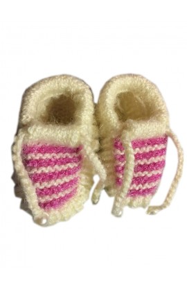 Handmade vardhman woolen baby booties  for 0-1y