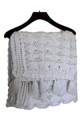 Snow White Wollen Graminarts Handmade Crochet Beautiful Women Blanket 