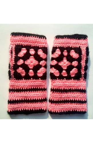 Lovely Women Fall & Winter Wool Pink and Black Brownie knitted fingerless hand gloves